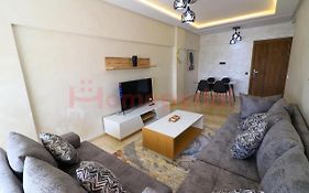 Homeperial Modern 2Br Apartment With Pool Downtown